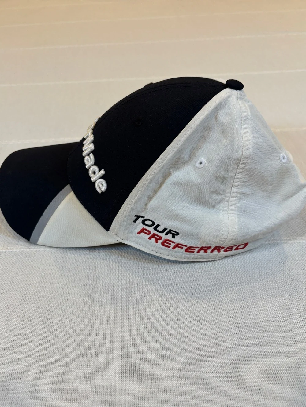 TaylorMade SLDR Tour Preferred Golf Hat – Black & White Adjustable Cap